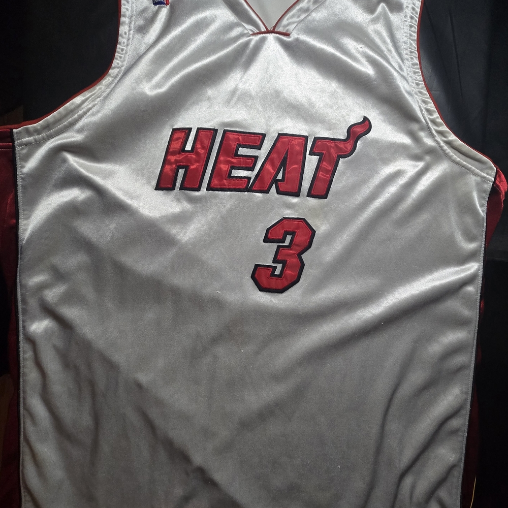Y2K Dwayne Wade Reebok Authentic Miami Heat #3 White Basketball Jersey Size 54